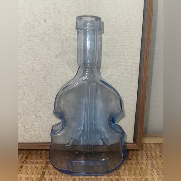 RARE BLUE COLOR GLASS VIOLIN FIGURAL BOTTLE MADE IN FRANCE - Picture 1 of 3